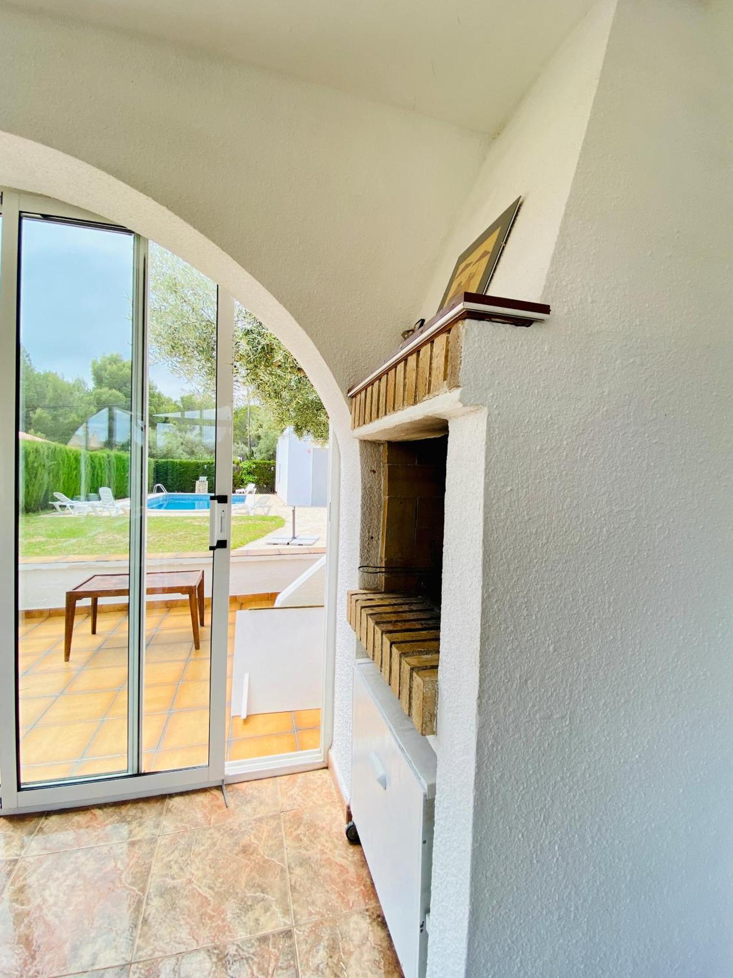 Villa Caramonte, En Costa Dorada Les Tres Cales Exterior foto