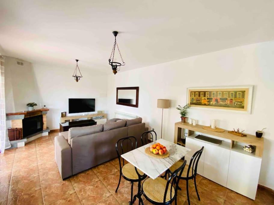 Villa Caramonte, En Costa Dorada Les Tres Cales Exterior foto