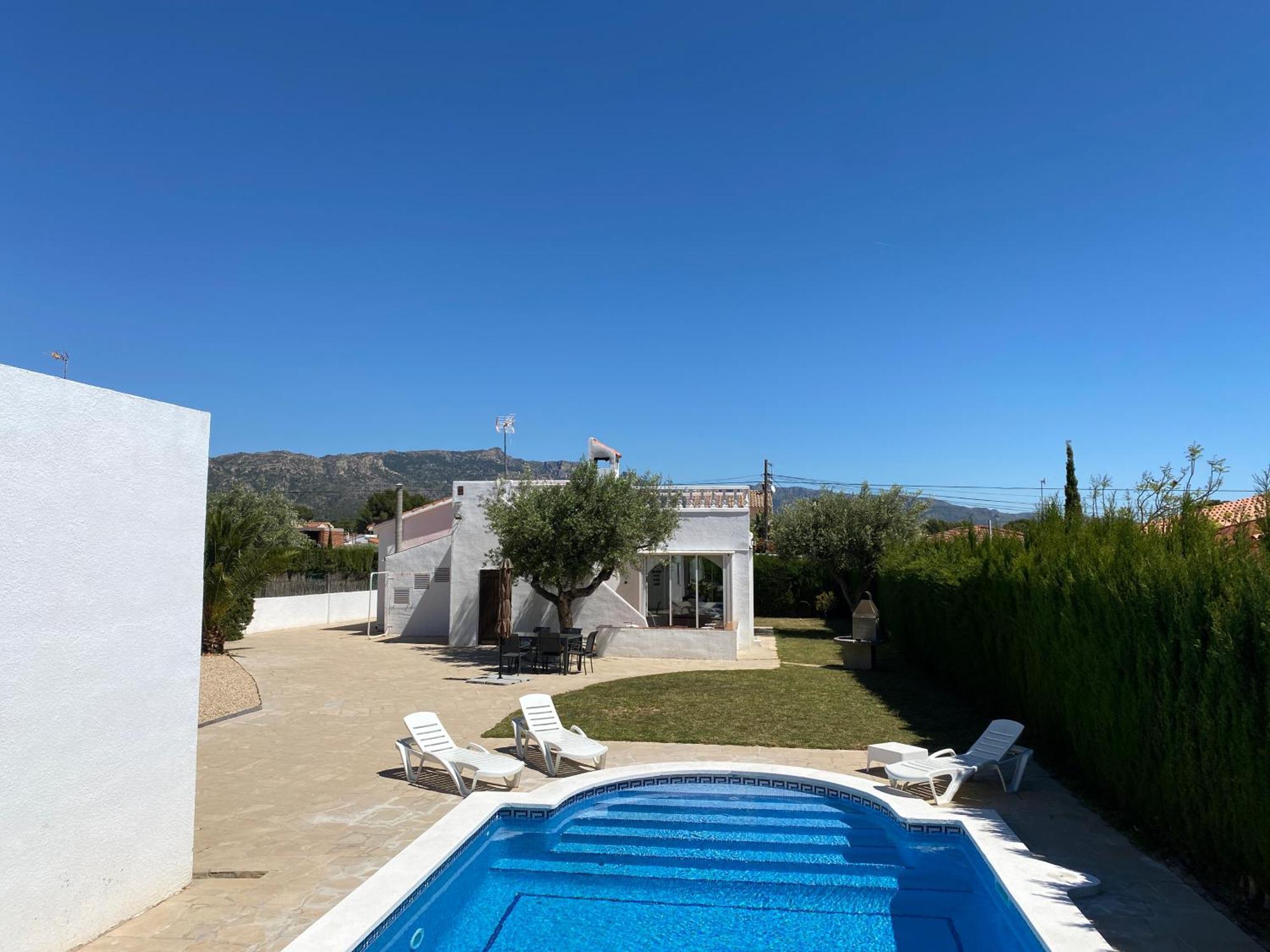 Villa Caramonte, En Costa Dorada Les Tres Cales Exterior foto